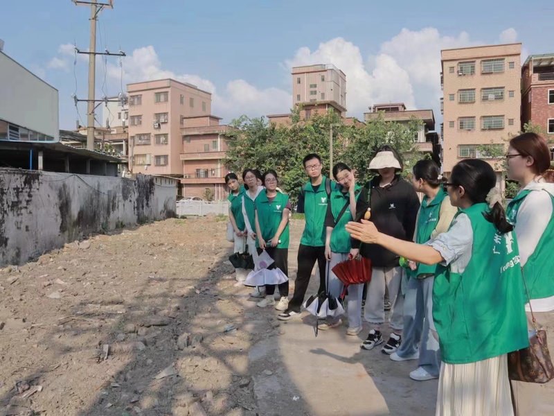 【城理青年行】太阳成集团tyc234cc古天乐Young实践团以创意墙绘绘就古村新风貌