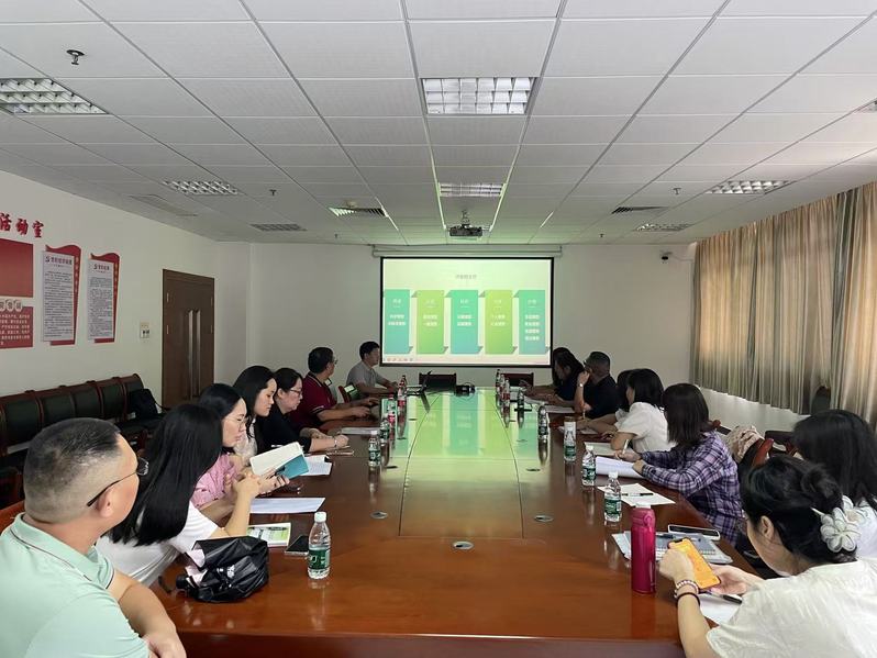 磨砻淬励共教研 切磋琢磨促提升——太阳成集团tyc234cc古天乐邀请专家开展《思想道德与法治》课程教学质量提升活动